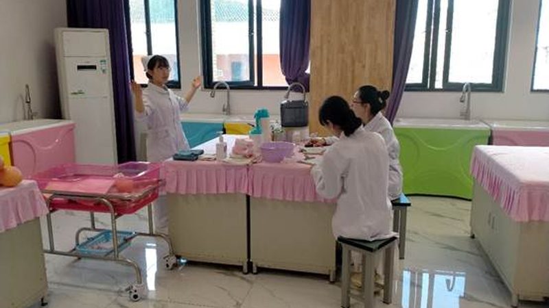 小标题：了解产后恢复用品，从认识其作用开始